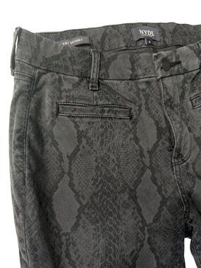 NYDJ  size 6 Ami Skinny Snake Print Jeans Lift Tuck Technology Gray Stretchy Den